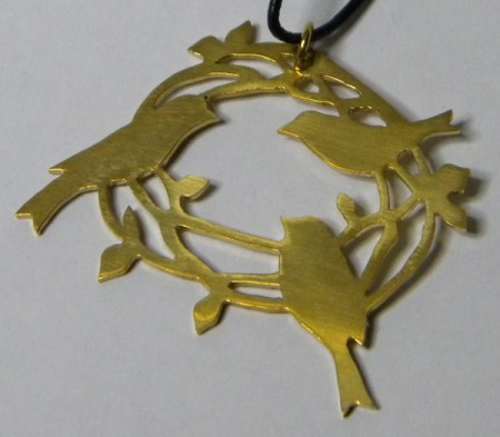 Halsbandshänge mässing 50x47mm 375:-